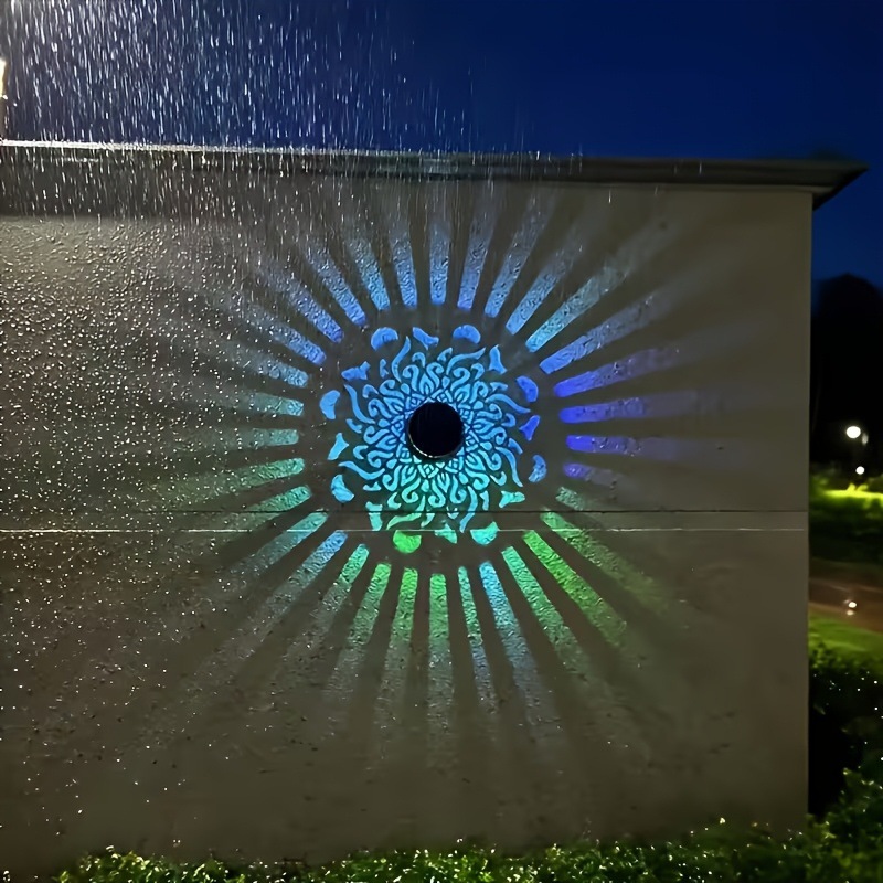 Smart Garden Ornaments - مصباح جداري شمسي LED بتصميم ماندالا،