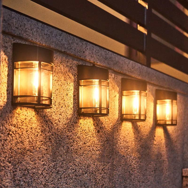 مصباح حديقة شمسي LED خارجي مقا - مراجعة Smart Garden Fence & Balcony Hanging Planter وسعره