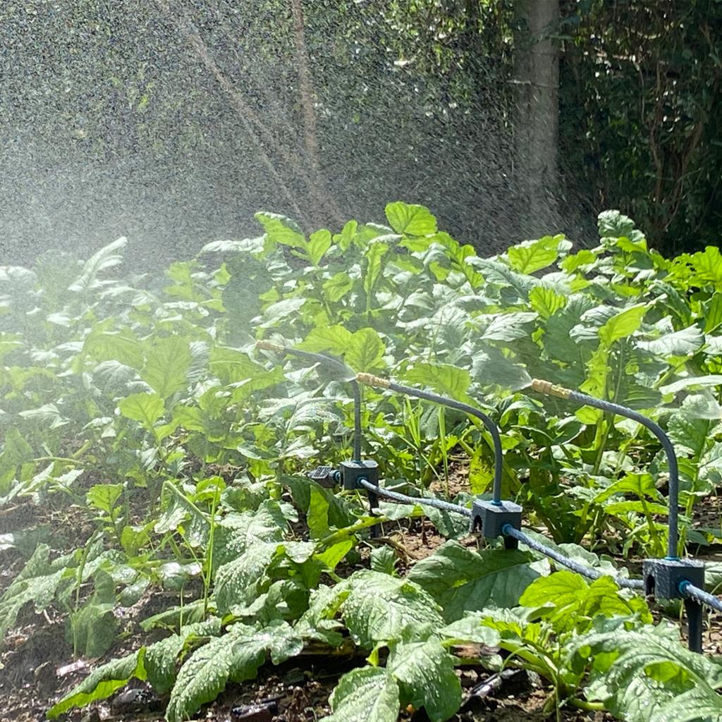 رشاش تبريد نحاسي قابل للانحناء - مراجعة Smart Garden Sprinkler System وسعره
